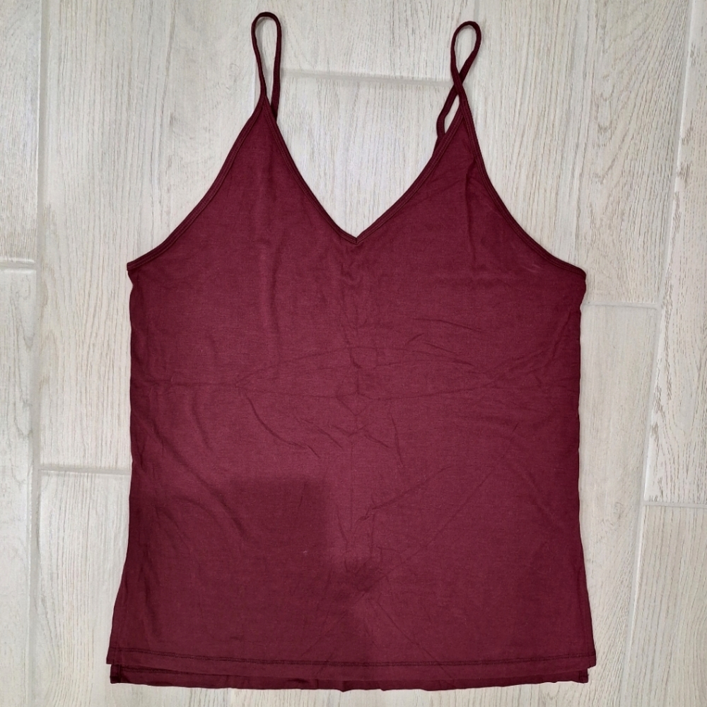 Athleta burgundy spaghetti strap V-neck tank top with side slits - size XS